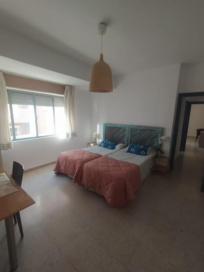 Centrico Piso Con Aparcamiento Gratuito Apartment Granada Luaran gambar