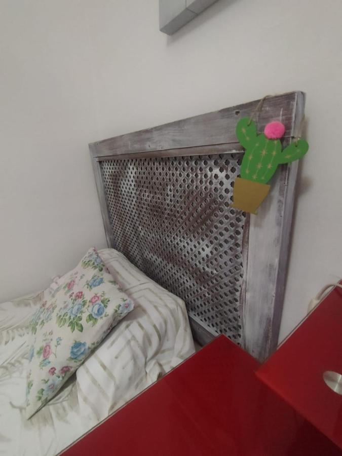 Centrico Piso Con Aparcamiento Gratuito Apartment Granada Luaran gambar