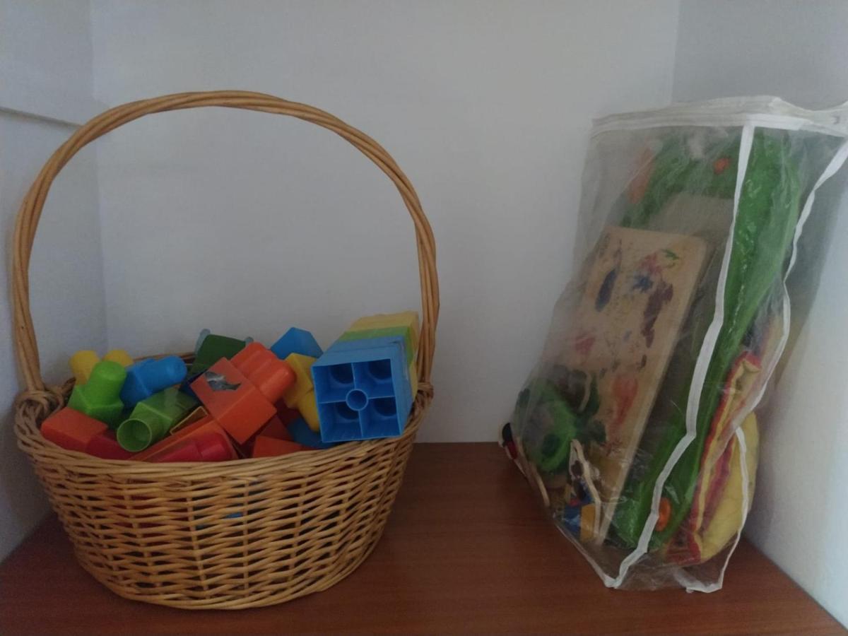 Centrico Piso Con Aparcamiento Gratuito Apartment Granada Luaran gambar