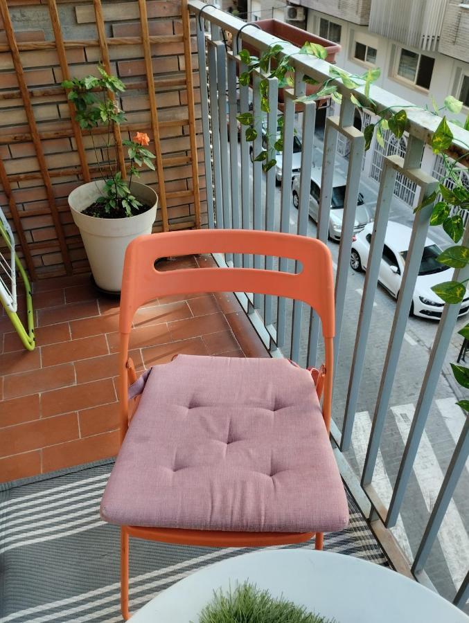 Centrico Piso Con Aparcamiento Gratuito Apartment Granada Luaran gambar