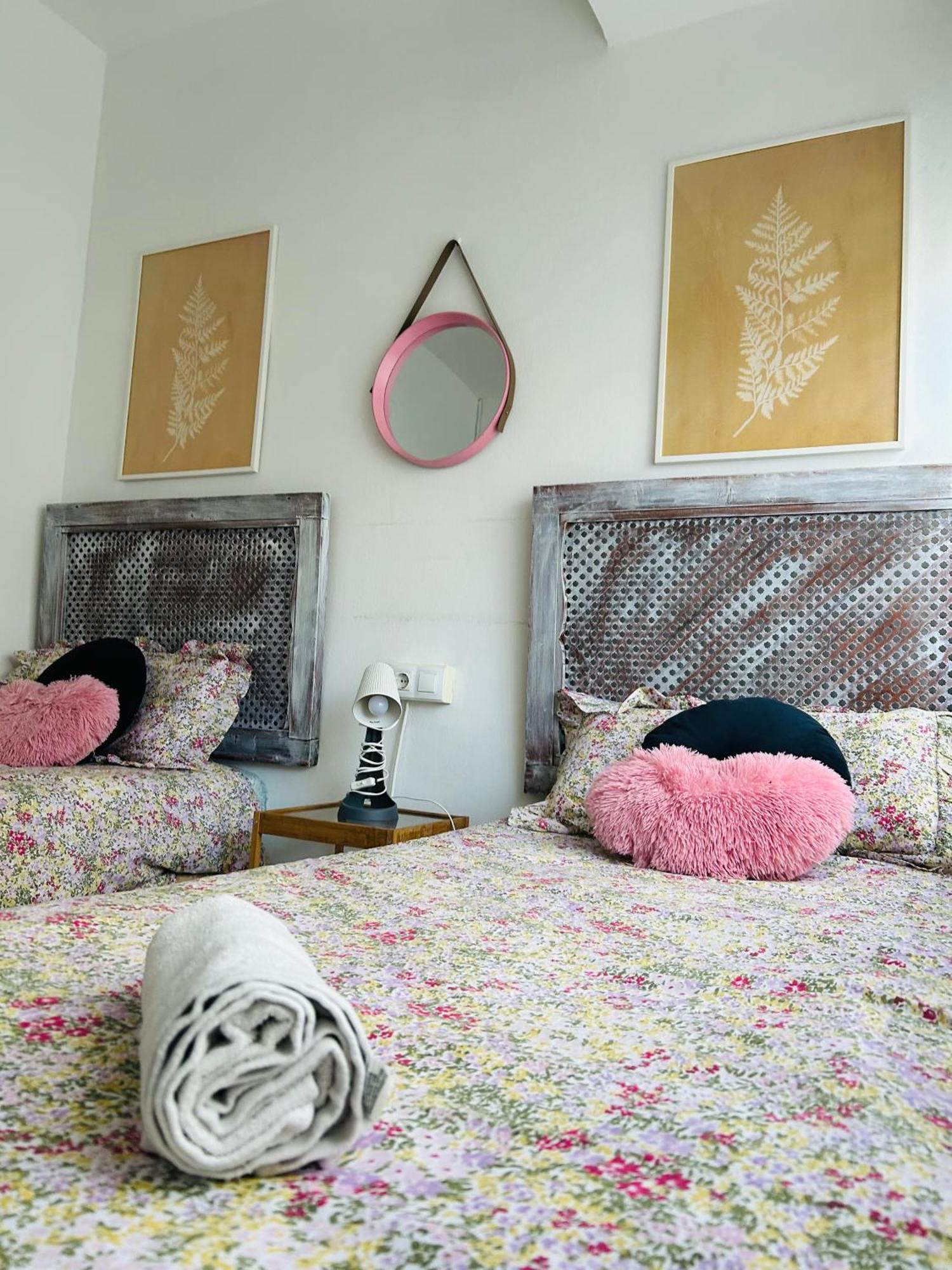 Centrico Piso Con Aparcamiento Gratuito Apartment Granada Luaran gambar