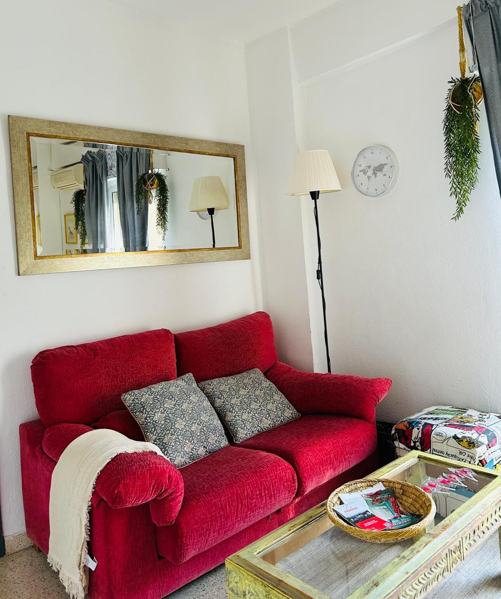Centrico Piso Con Aparcamiento Gratuito Apartment Granada Luaran gambar